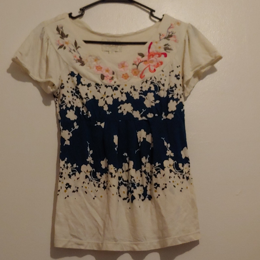Deletta blue white porcelain embroidered top